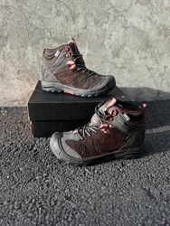 Демісезонні водовідштовхувальні черевики Merrell Capra. Оригінал.