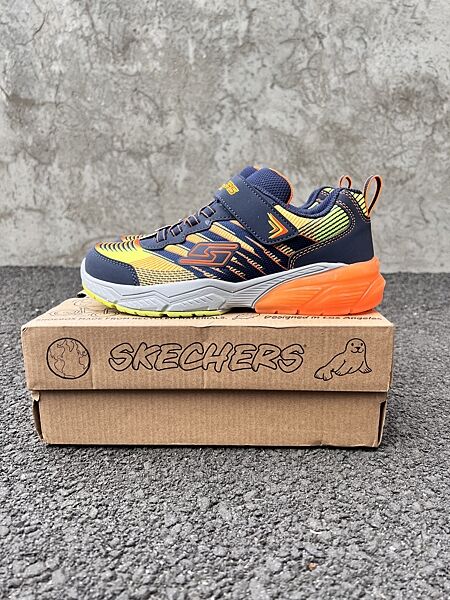 Кросівки skechers. оригінал.