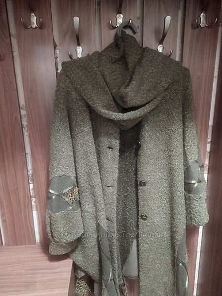 Продам женское пальто