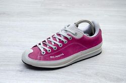 Кросівки туристичні Scarpa Cosmopolitan. Устілка 26,5 см