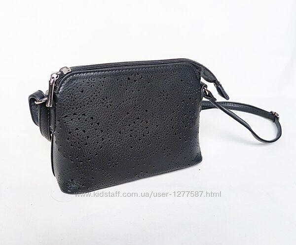 Сумочка кроссбоди с перфорацией