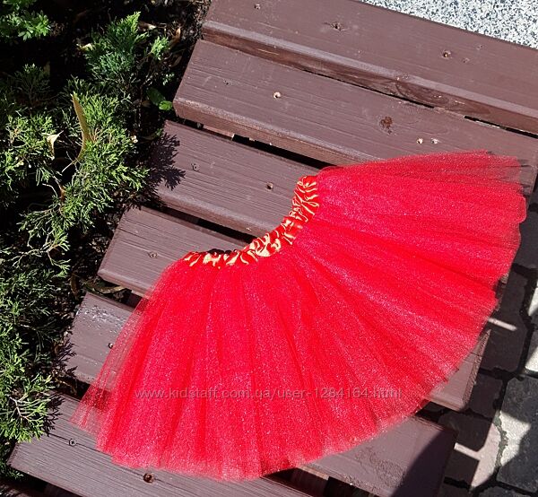 Продам червону дитячу фатинова спідничка /Красная детская юбка фатин