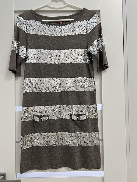 Платье Massimo Dutti, 2 платья и 2 блузки в подарок 