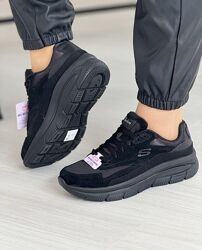 Мега комфортні total black базові кросівки skechers /сша/