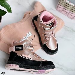 Дитячі черевики рожево-чорні демі  Код 40 