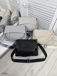 Стильний клатч з м&acuteякої і приємної на дотик Еко шкіри КОД 77099 