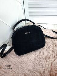 Дуже ніжний, гарний какркасний клатч крос боді з натур. замшею Код 73819  