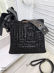 Дуже гарна модель на 3 відділи з тисненням на натур. замші Код 75766