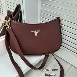 Стильний клатч крос боді з еко шкіри, гарно тримає форму КОД 0841