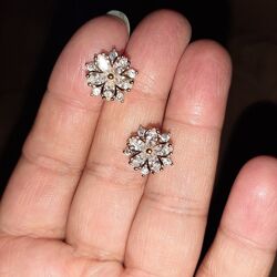 сережки-гвоздики