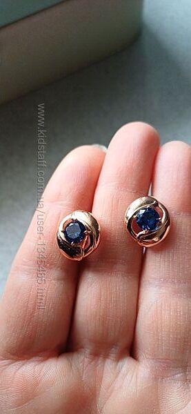 Сережки жіночі