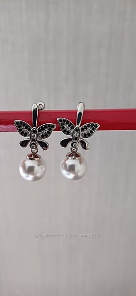 Сережки жіночі