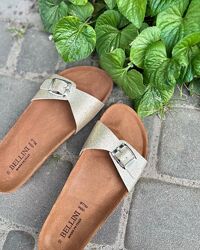 Гарненькі повсякденні шльопанці в стилі birkenstock