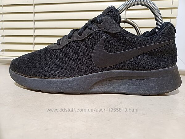 Кросівки Nike tanjun дихаючи р39 ст25см ориг