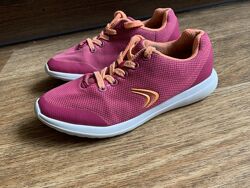 Кроссовки Clarks р.33