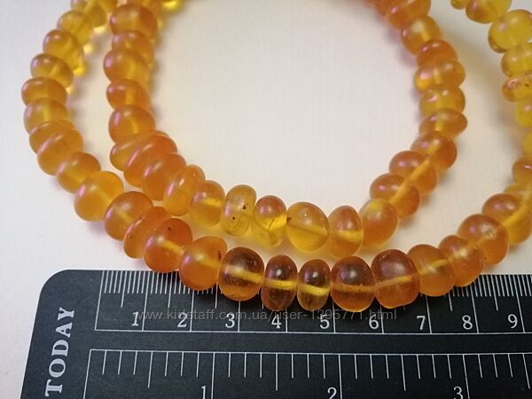 Бусы янтарь.