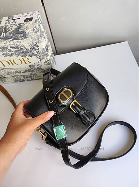 Женская кожаная сумка Christian Dior