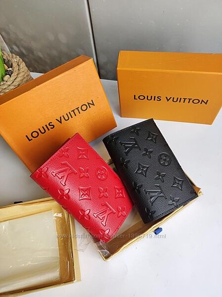 Женский кожаный кошелек Louis Vuitton