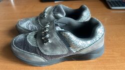 Туфлі для дівчинки