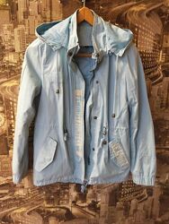 Брендова вітровка