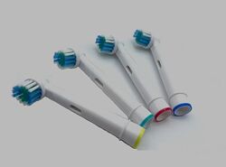 Насадки для зубної щітки Oral-B 4шт