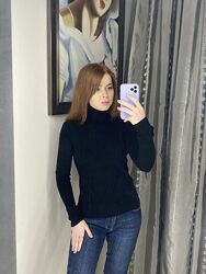 Гольф в рубчик черного цвета Италия 