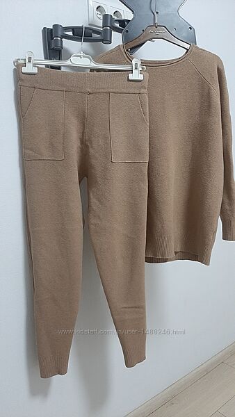 Костюм трикотажный теплый Италия