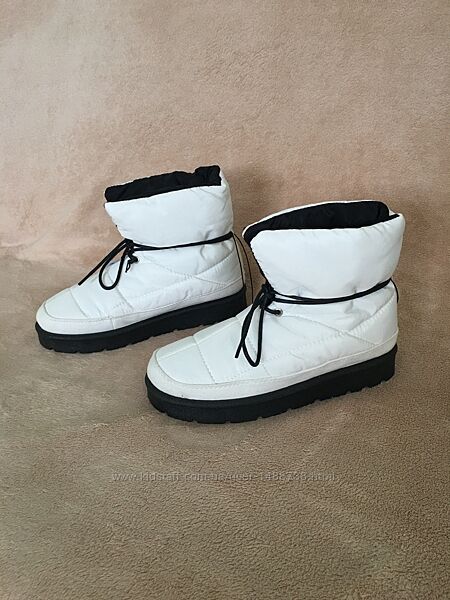 Мягенькі теплі чоботи Sinsay