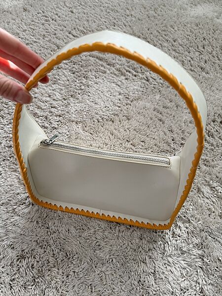 Оригінальна нова сумочка Reserved