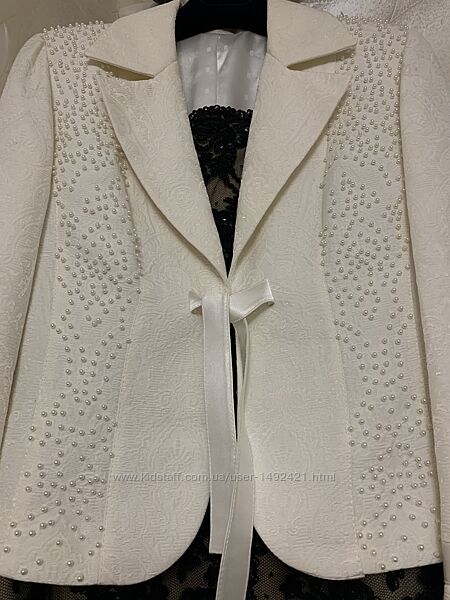 Жіночий жакет