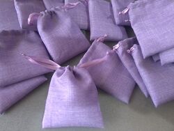 Фиолетовые мешочки из ткани