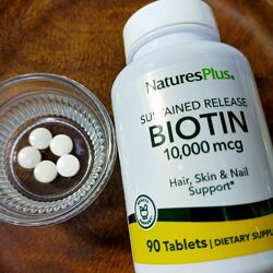 NaturesPlus, біотин, тривале вивільнення, 10 000 мг, 90 таблеток