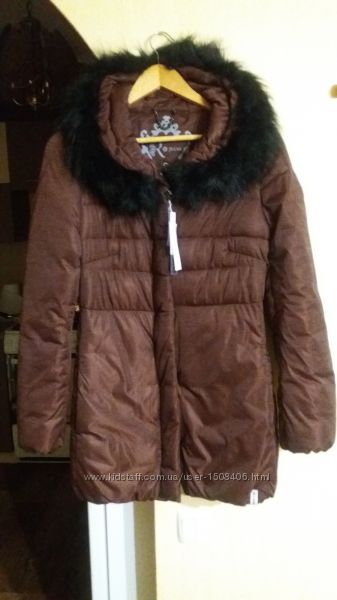 Женская новая теплая куртка Rinascimento Италия размер S 36