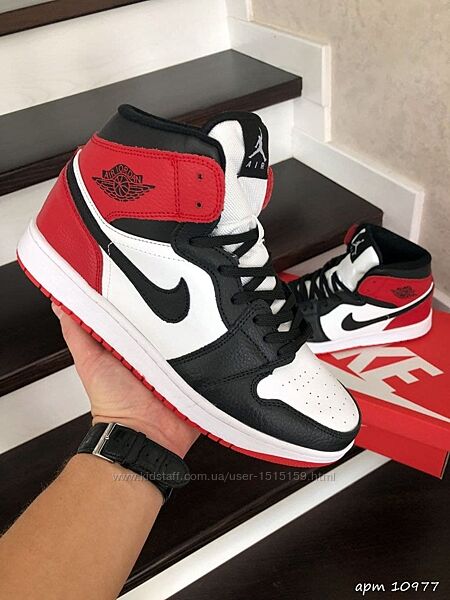 р. 41  Кроссовки Nike Air Jordan черно/бело/красные 