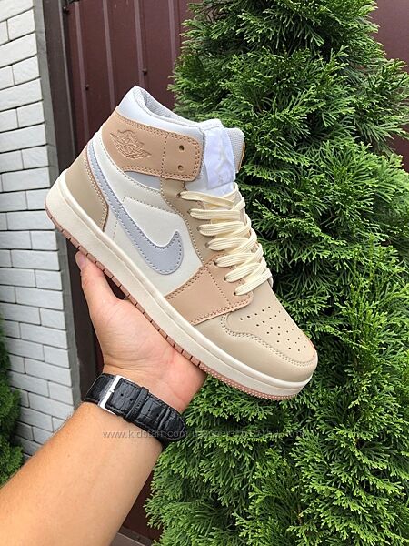 р.36-39  Кроссовки Nike Air Jordan бежевые   KS 11288