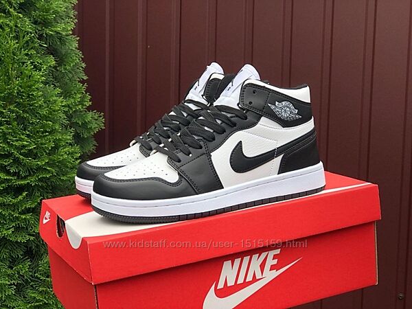 р.41, 42, 44  Кроссовки Nike Air Jordan черно/белые 