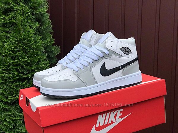 р. 45  Кроссовки Nike Air Jordan серо/бело/черные 