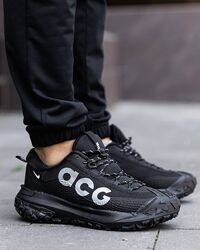 p.43   Nike ACG Mountain Fly 2 Gore-Tex Black White  NK113