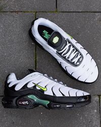 p.39-46  Nike Air Max Plus Tn Retro Future  NK159