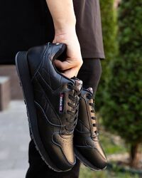 p.41-46  Reebok Classic Leather Total Black RB028
