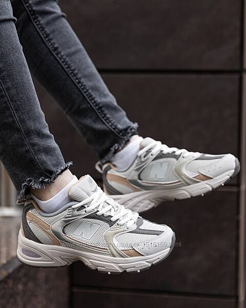 p.39  New Balance 530 Grey Beige  NB089