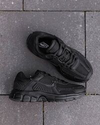 p.38-44  Nike Zoom Vomero 5 Black NK194