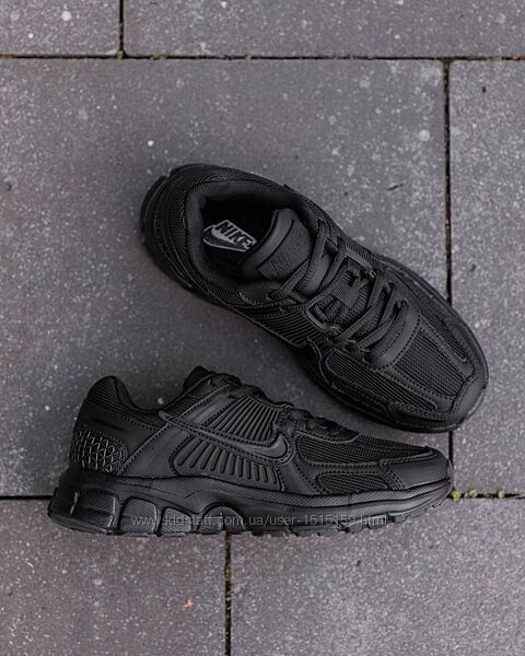 p.38-44  Nike Zoom Vomero 5 Black NK194