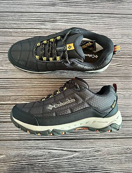 p.41  Columbia Waterproof Low Blue Orange  CL011
