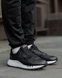 p.41, 46  Reebok Classic Leather Black White RB022