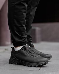 p.42-46   Reebok Gore-Tex Black  RB035
