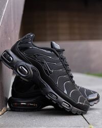 p.38-45  Nike Air Max Plus Tn Black  NK099