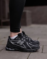 p.36-39  New Balance 1906R Black Metallic Silver  NB117