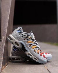 p.41-43  Nike Air Max Tn Plus Drift Grey Multicolor NK192