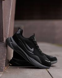 p.40-42  Nike Racer Total Black  NK261